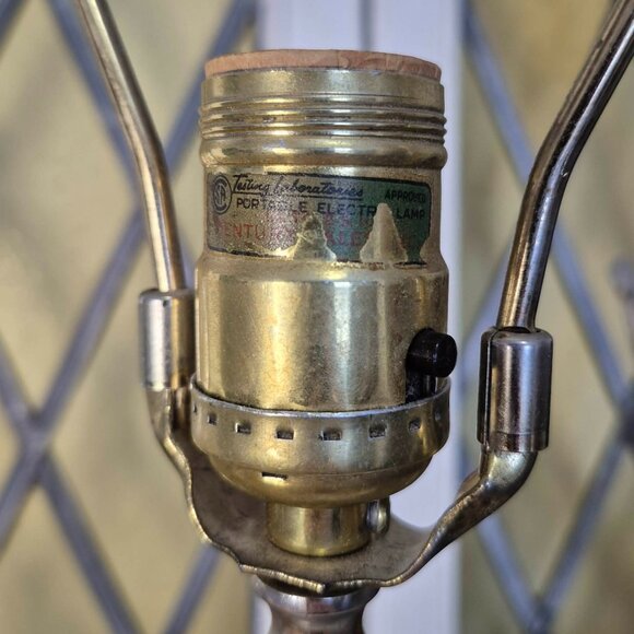 Vintage LEVITON Cream Porcelain & Brass 24" Lamp - Picture 9 of 16